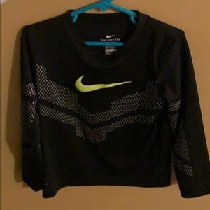 The Nike Tee Kid’s Long Sleeve